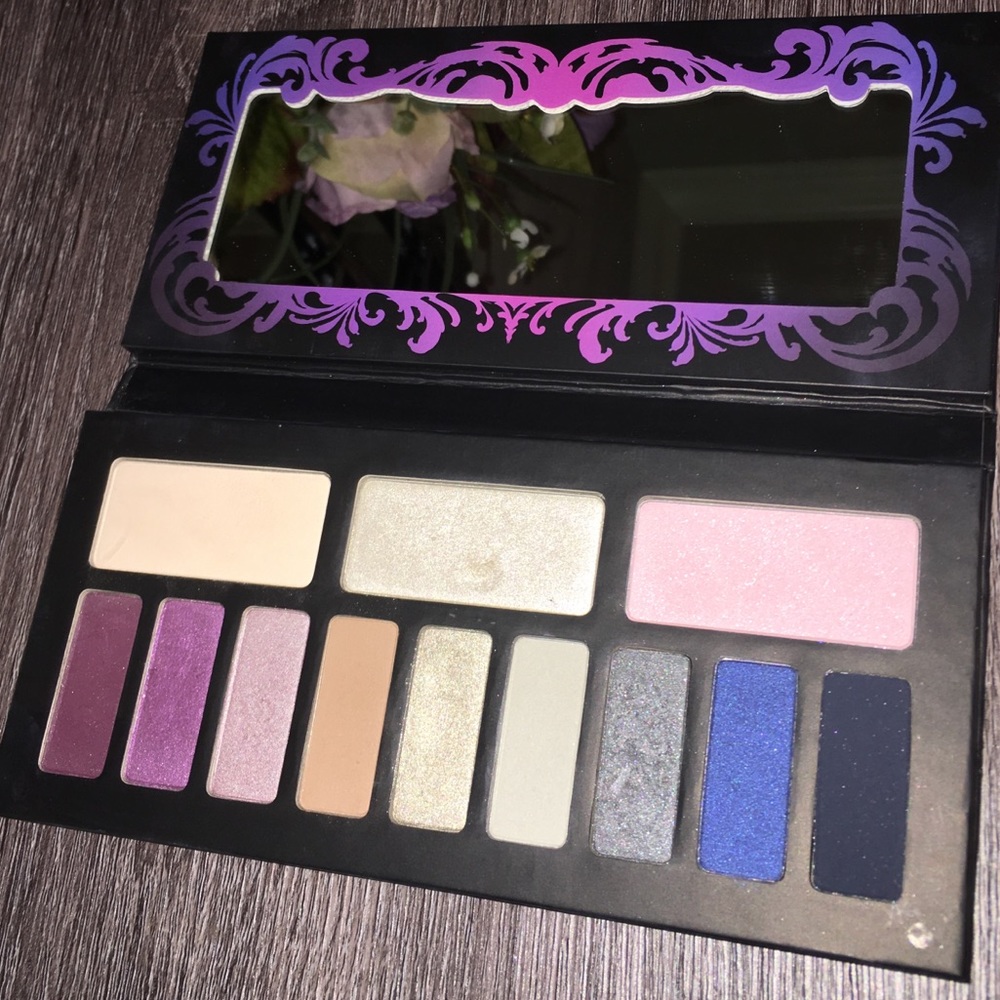 Kat Von D Crysalis Palette